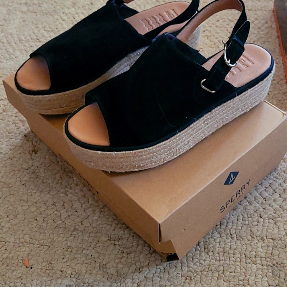 Sperry Delmare Plush Black Sandals. Women's Sz: 8.5M